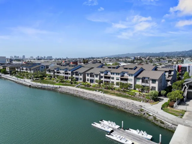 $1,085,000 | 2853 Regatta Drive, Oakland, CA 94601