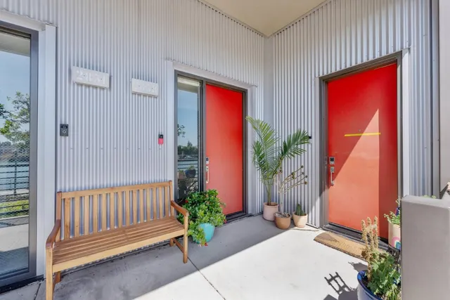 $1,085,000 | 2853 Regatta Drive, Oakland, CA 94601