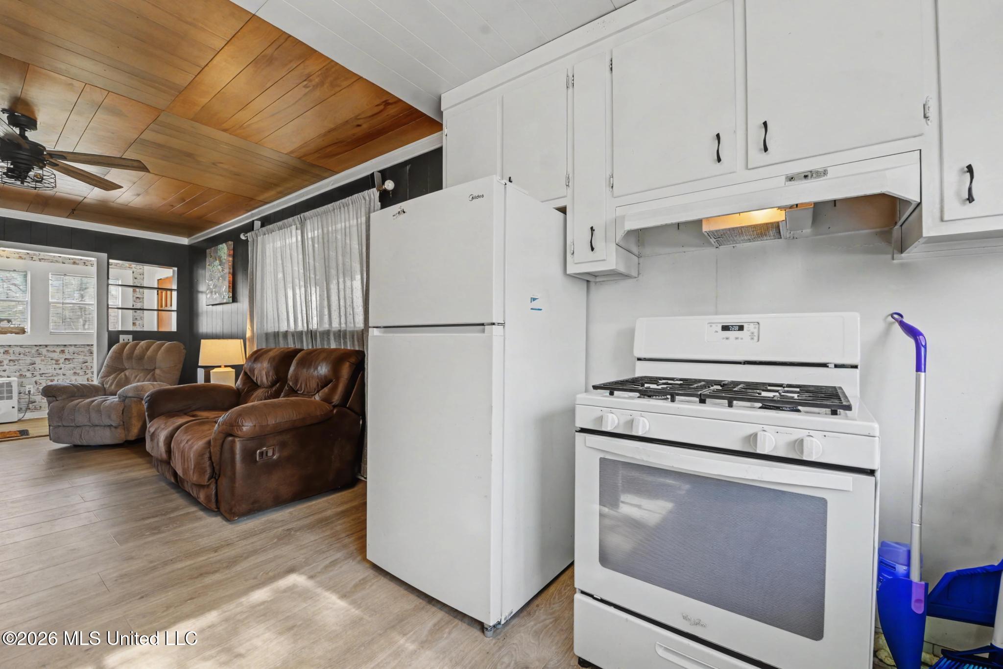 1196 Tom Hempstead Road Lucedale, MS 39452 - Photo 9 of 26 009