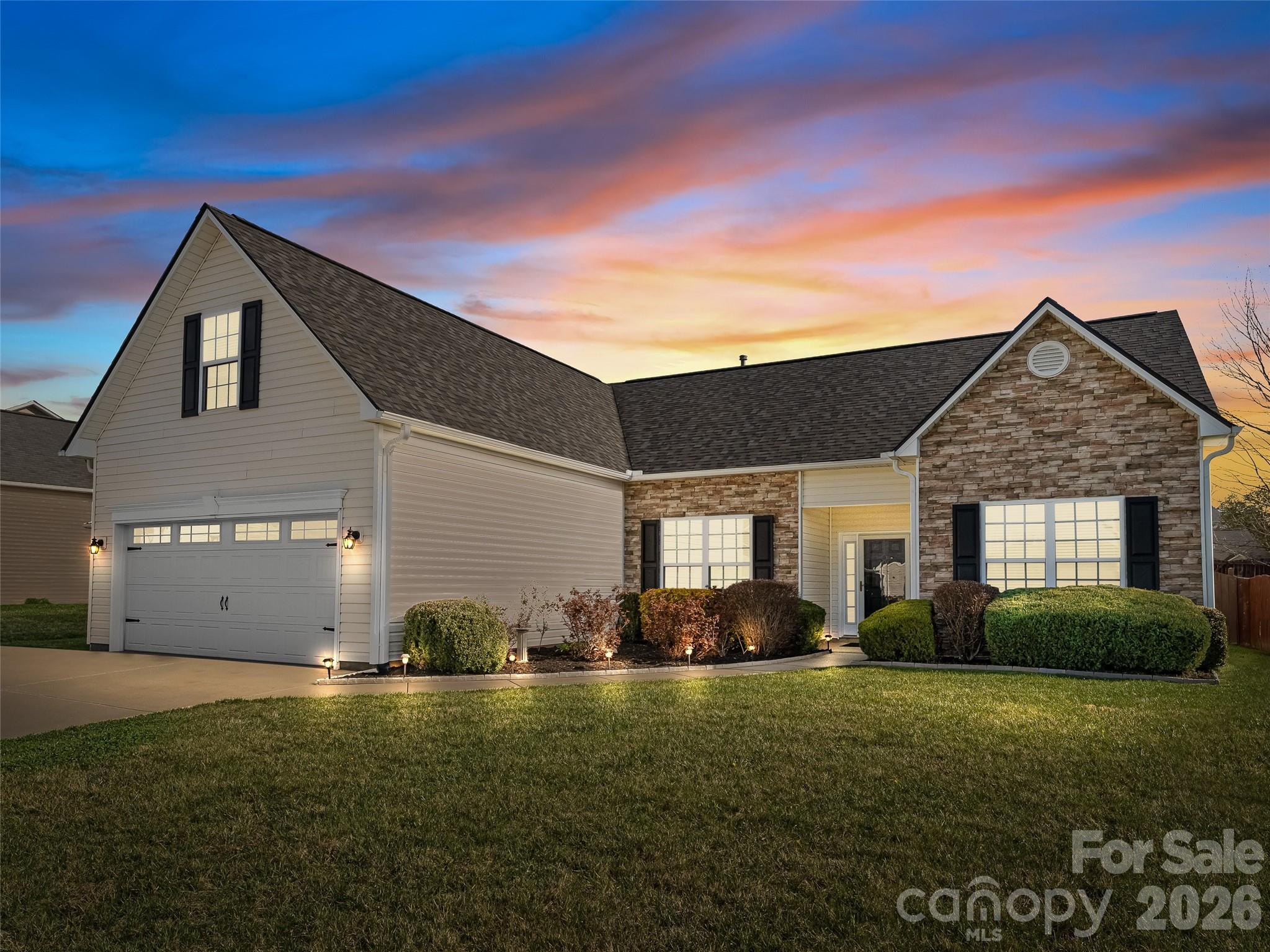 143 Haw River Road Fletcher, NC 28732 - Photo 2 of 35