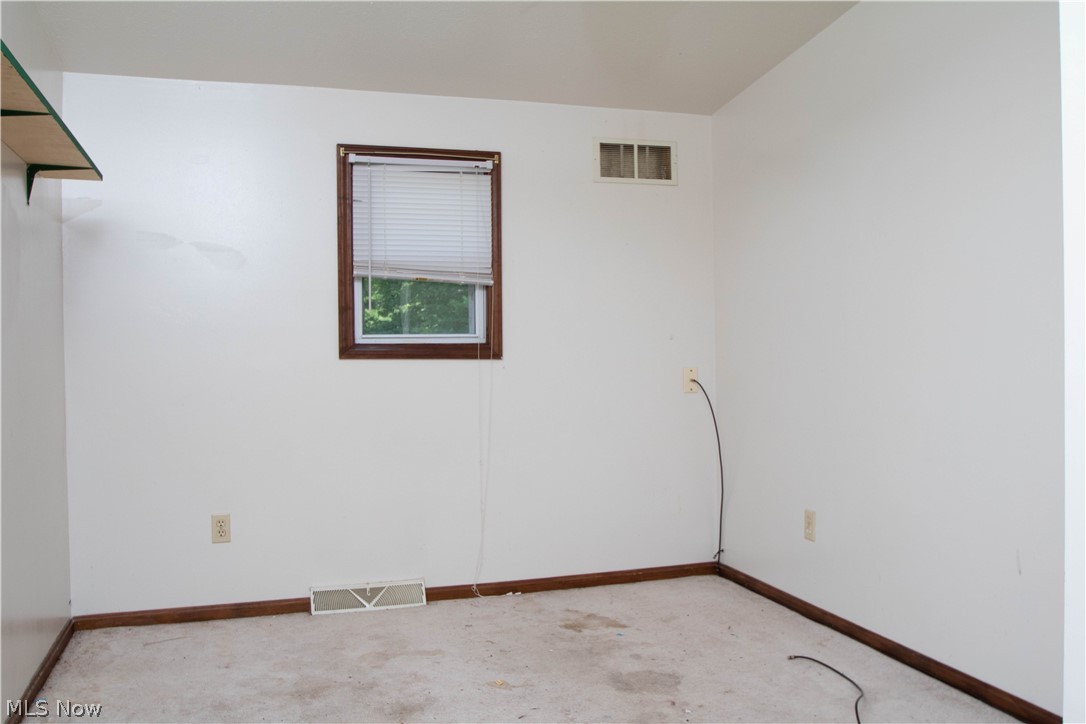 2583 North River Road Northeast Warren, OH 44483 - Photo 19 of 23 Gallery Image 19