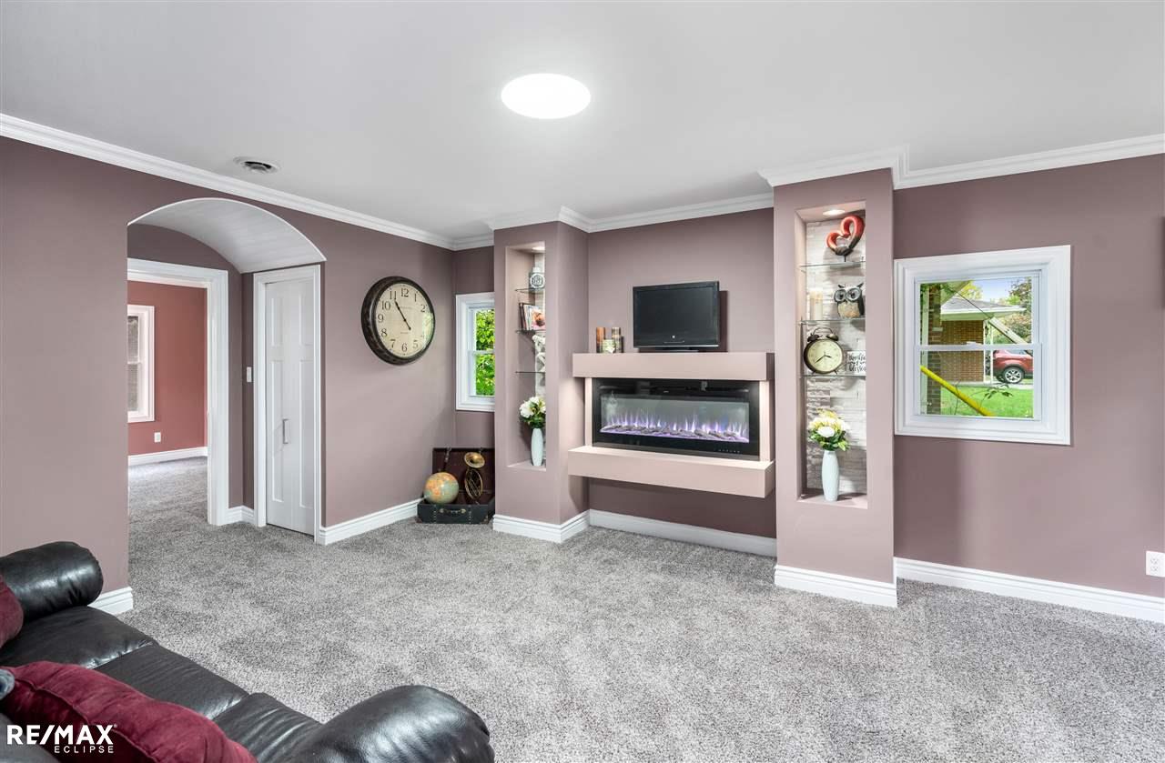36698 Kelly Road Clinton Township, MI 48035 - Photo 14 of 31