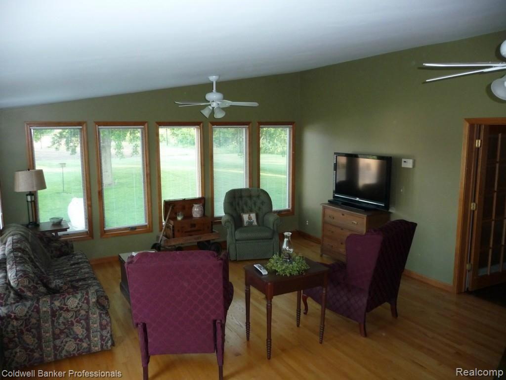 38575 Ash Road New Boston, MI 48164 - Photo 19 of 49 P1040681.jpg
