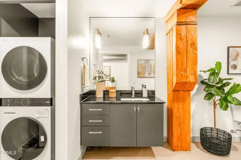 $689,000 | 530 South Hewitt Street, Unit 224, Los Angeles, CA 90013