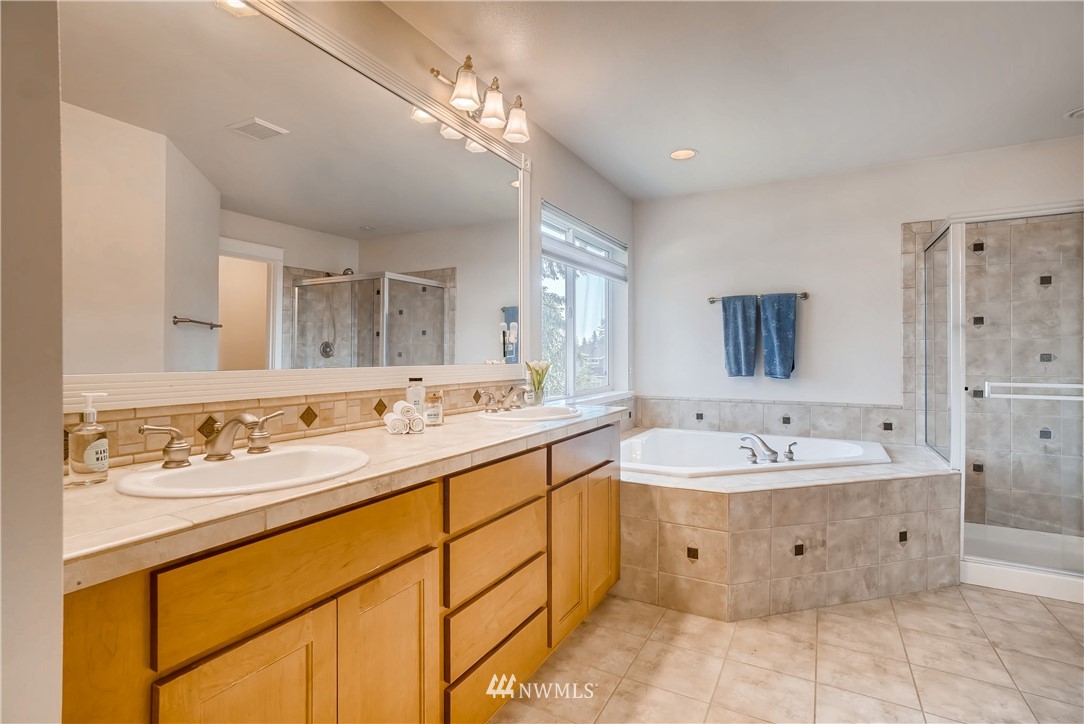 21724 40th Avenue Southeast Bothell, WA 98021 - Photo 16 of 25