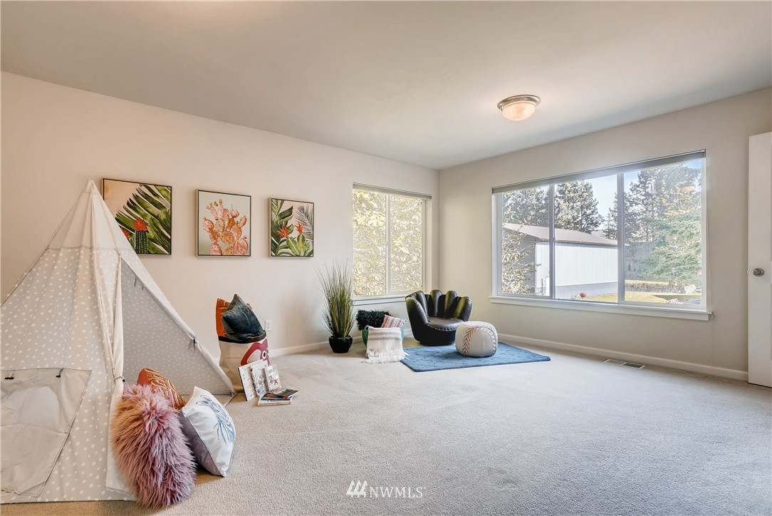21724 40th Avenue Southeast Bothell, WA 98021 - Photo 17 of 25