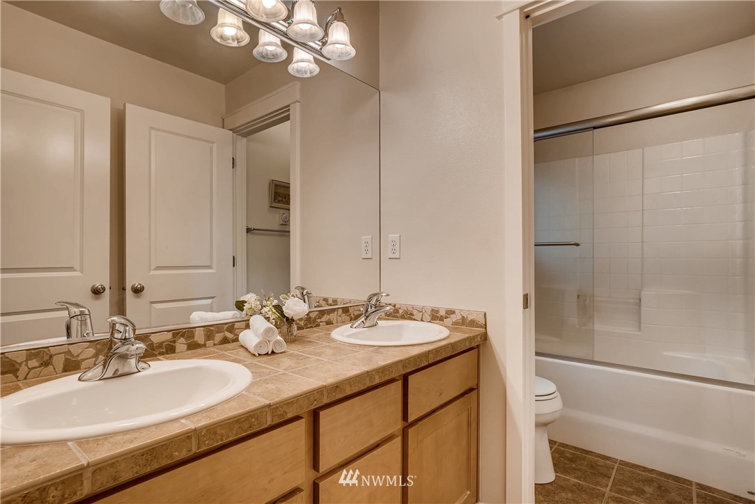 21724 40th Avenue Southeast Bothell, WA 98021 - Photo 20 of 25