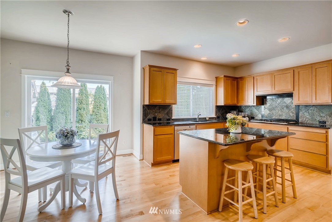 21724 40th Avenue Southeast Bothell, WA 98021 - Photo 10 of 25