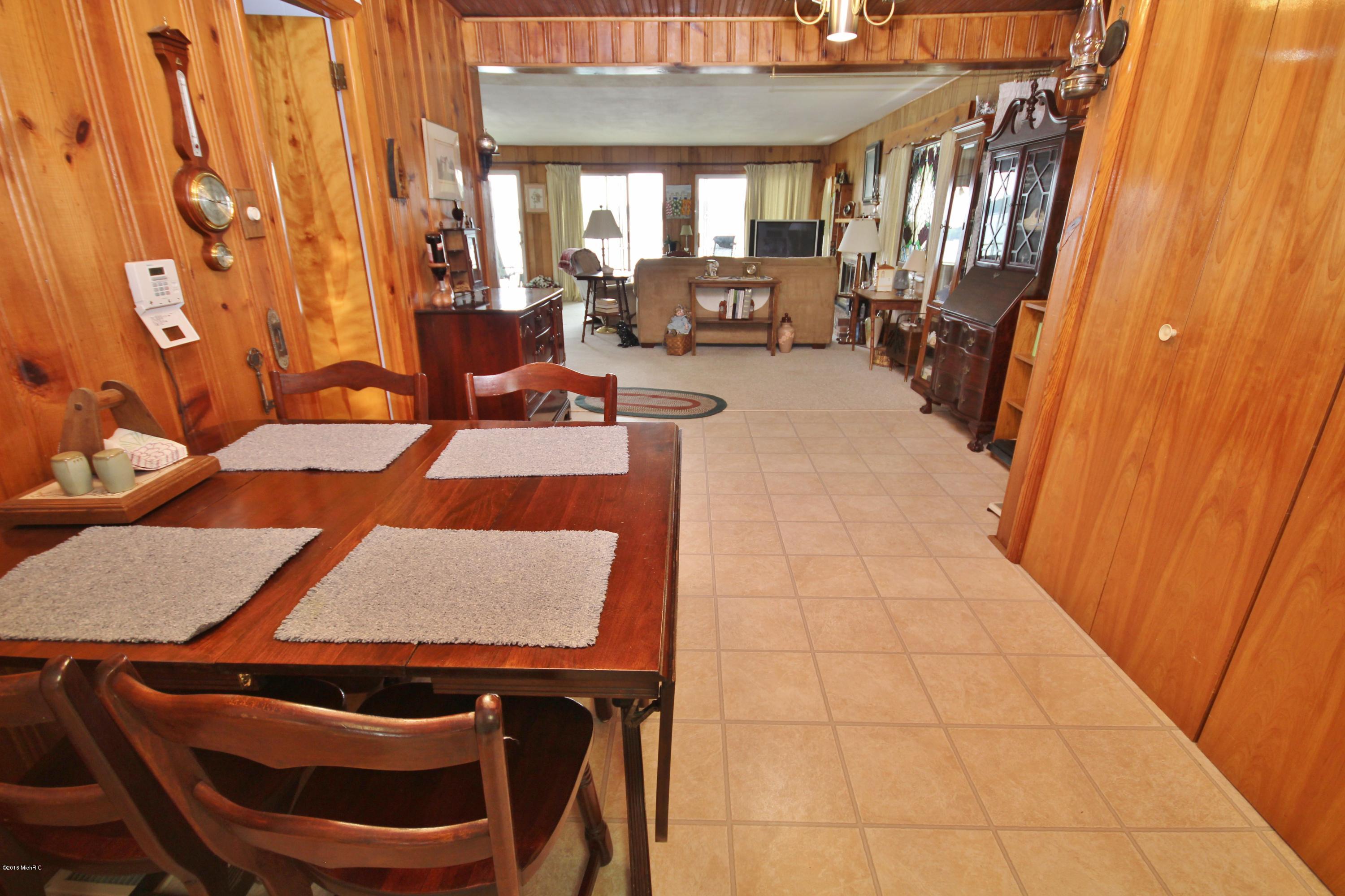 19851 Thompson Lane Three Rivers, MI 49093 - Photo 15 of 25 IMG_0640