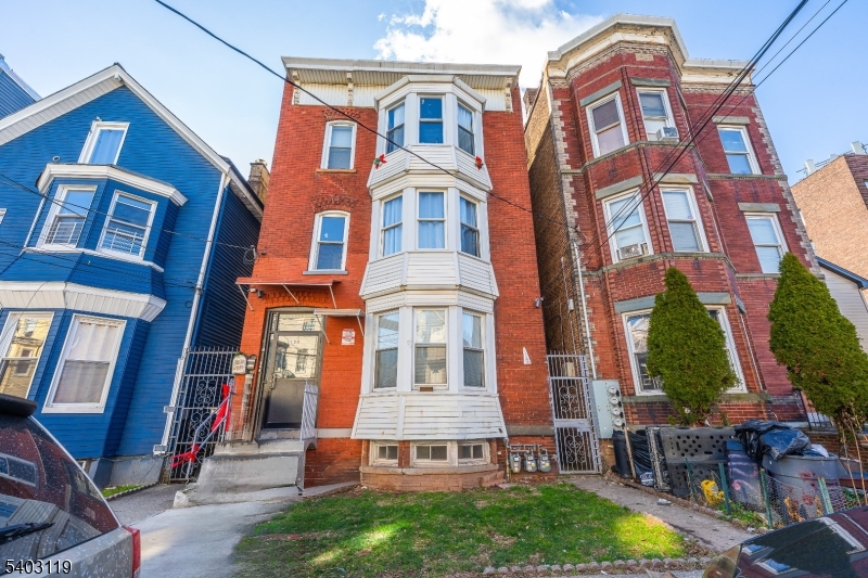 1124 Hampton Place Elizabeth, NJ 07201 - Photo 1 of 22