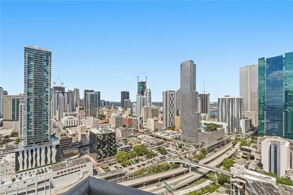 $370,000 | 350 South Miami Avenue, Unit 3307, Miami, FL 33130