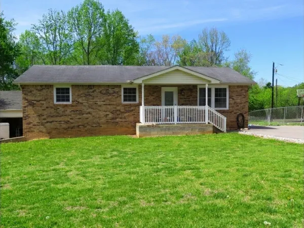 $299,900 | 1153 Chestnut Drive, Burns, TN 37029