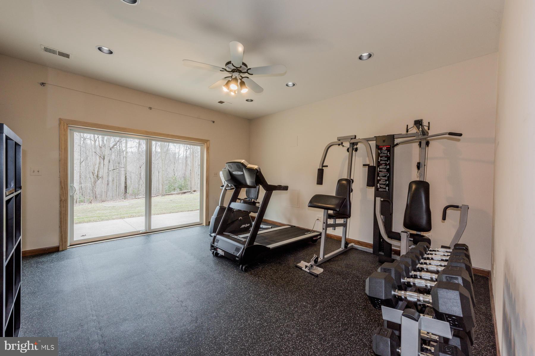 4139 Holbrook Road Randallstown, MD 21133 - Photo 23 of 28 Gym/bedroom