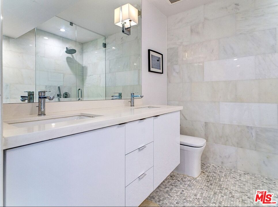 138 Roma Court Marina del Rey, CA 90292 - Photo 34 of 38