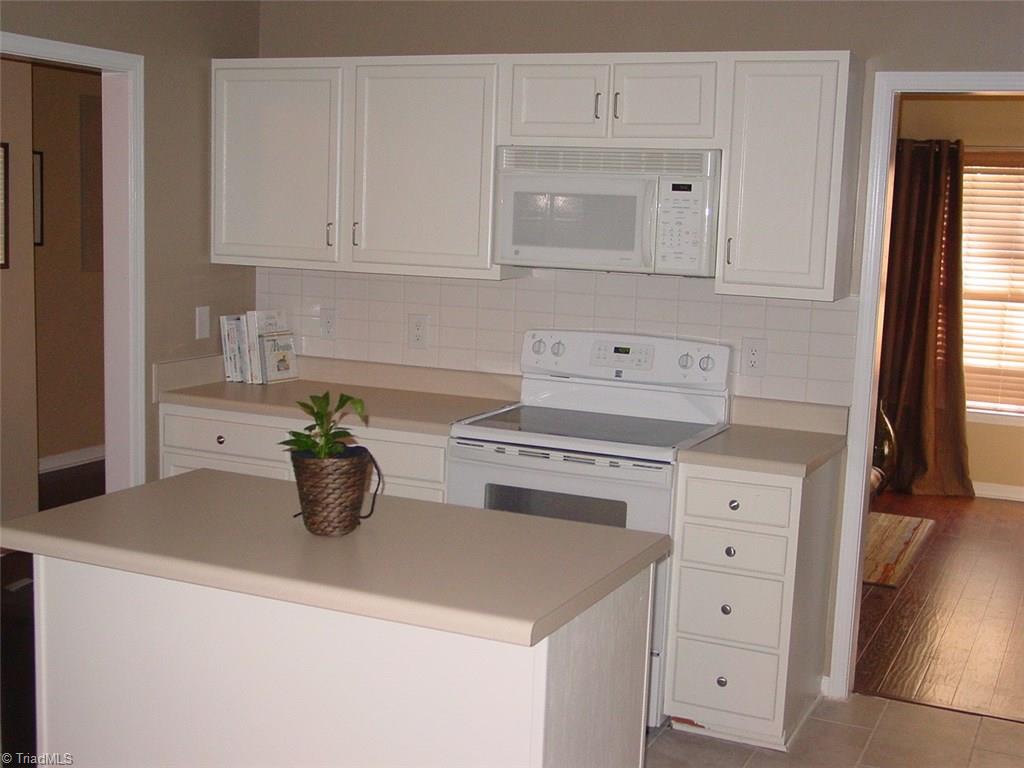 2035 WaterStone Loop High Point, NC 27265 - Photo 5 of 21