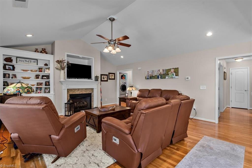 129 Club House Road Reidsville, NC 27320 - Photo 9 of 36 Gallery Image 9