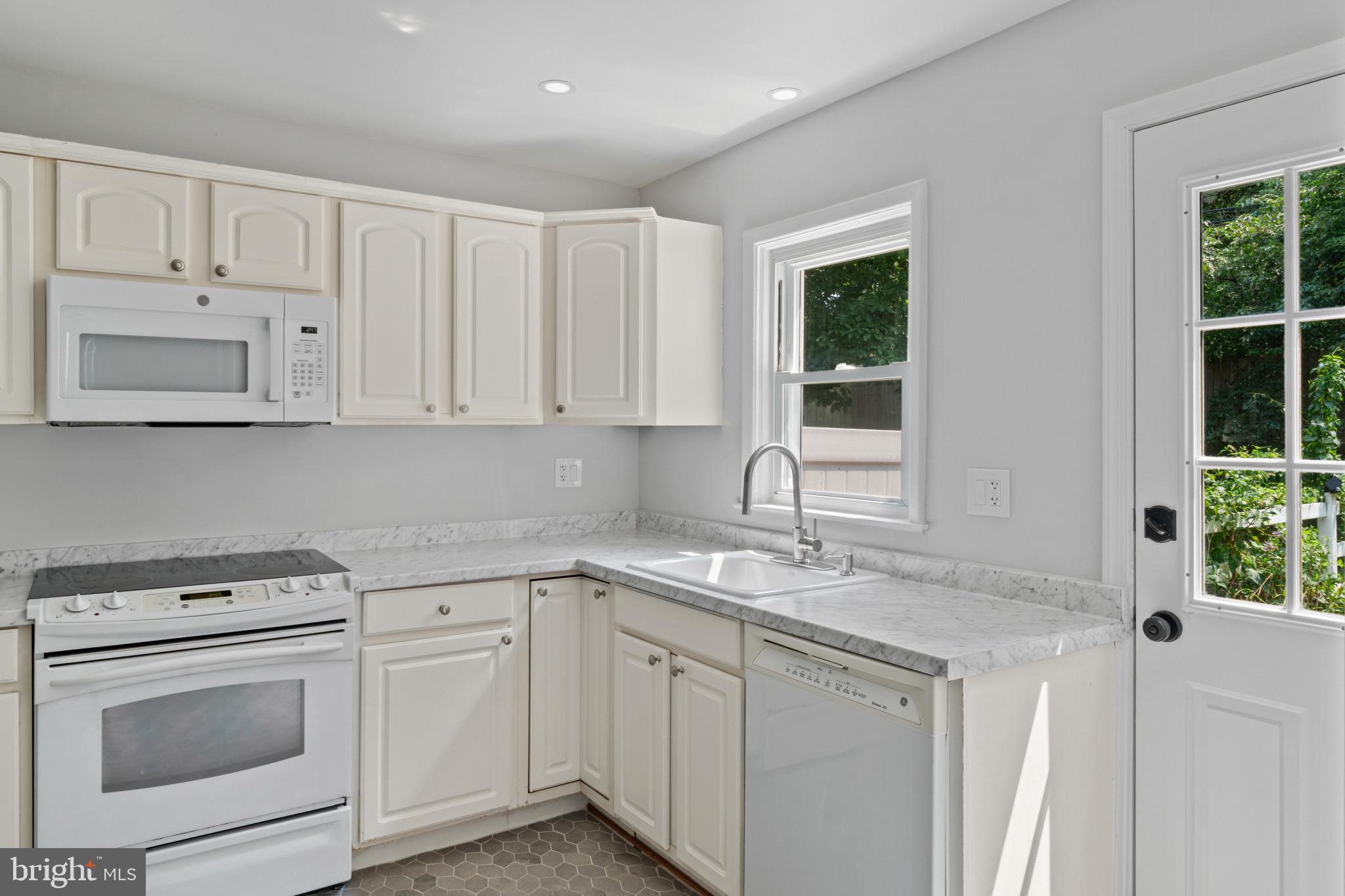 1305 Brixton Road Baltimore, MD 21239 - Photo 20 of 41