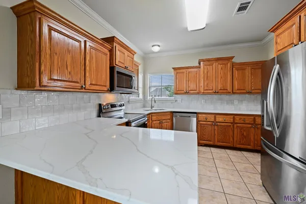 $257,900 | 40403 Cross Creek Avenue, Gonzales, LA 70737