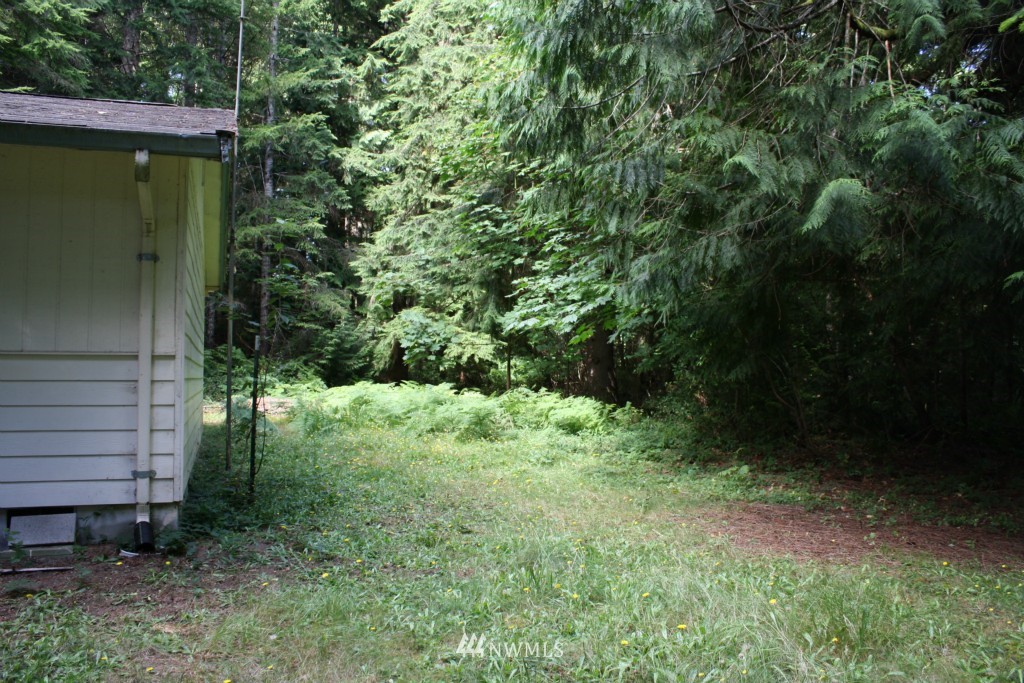 899 Southeast Deep Lake Road Port Orchard, WA 98367 - Photo 12 of 13 Gallery Image 12