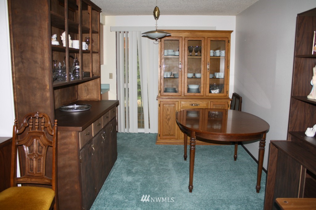 899 Southeast Deep Lake Road Port Orchard, WA 98367 - Photo 4 of 13 Gallery Image 4