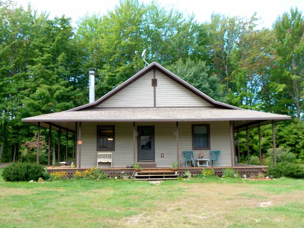 14699 Homestead Road Thompsonville, MI 49683 - Photo 1 of 28 1823310.JPG