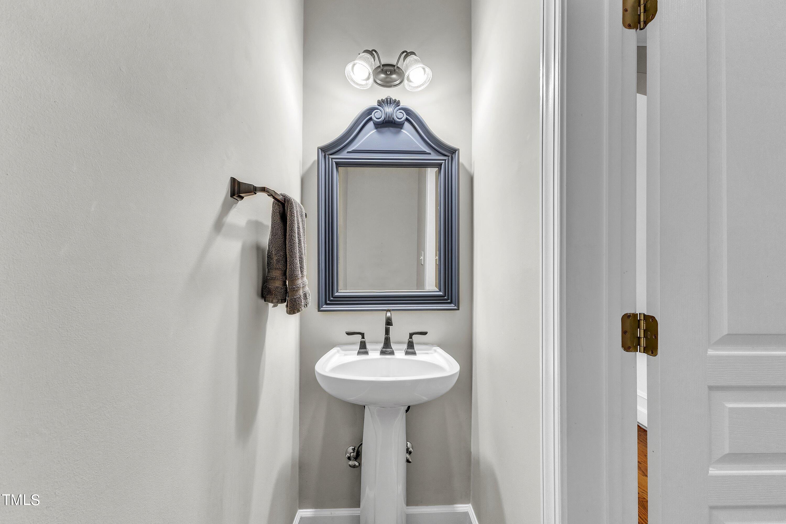 3721 Old Post Road Raleigh, NC 27612 - Photo 28 of 63 Half bathroom