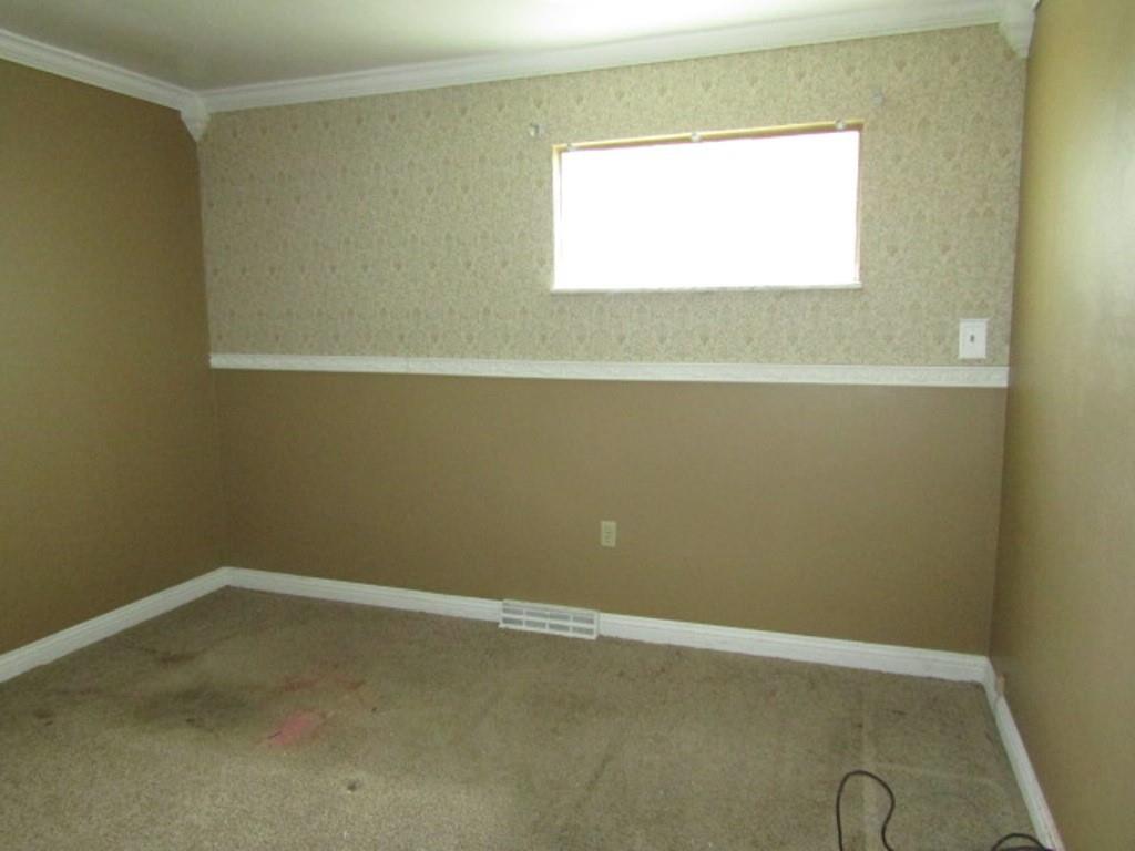 347 Hulton Road Verona, PA 15147 - Photo 21 of 37 Gallery Image 21