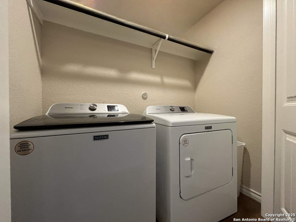 2708 Golf Drive Spring Branch, TX 78070 - Photo 21 of 31 a utility room with dryer and washer