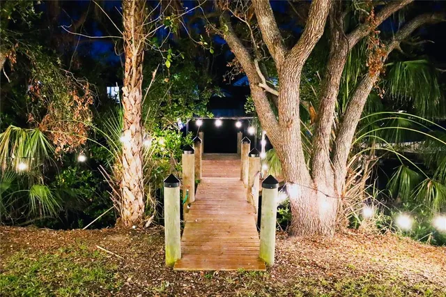 $875,000 | 809 30th Court East, Bradenton, FL 34208