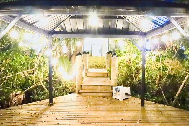 $875,000 | 809 30th Court East, Bradenton, FL 34208