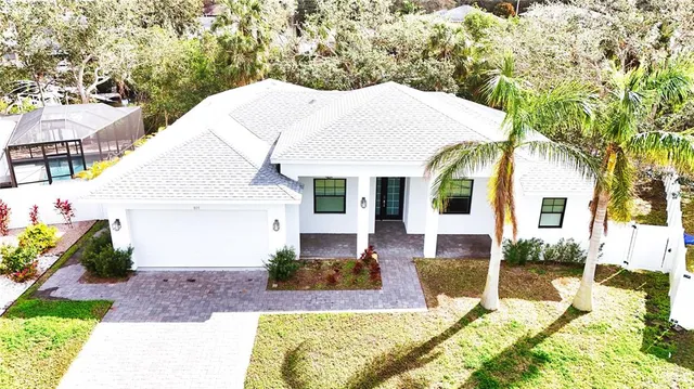 $875,000 | 809 30th Court East, Bradenton, FL 34208