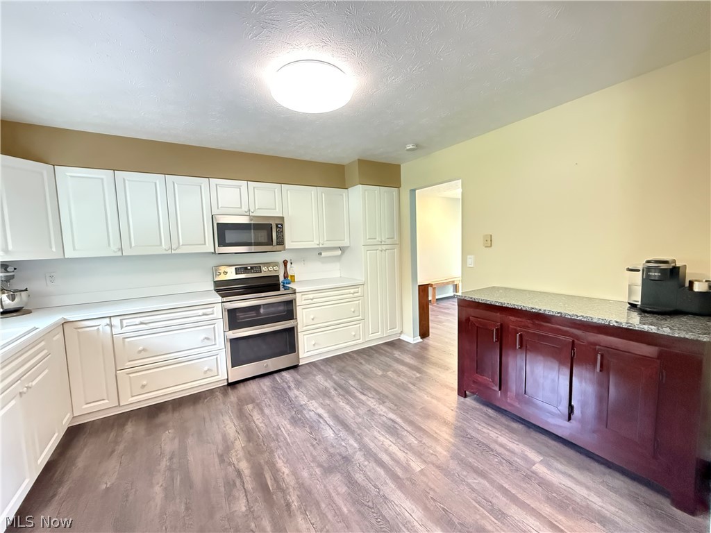 10239 Mulberry Road Chardon, OH 44024 - Photo 14 of 39