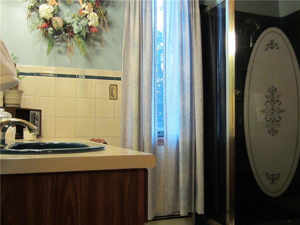 3265 Brodhead Road Aliquippa, PA 15001 - Photo 16 of 25 Gallery Image 16