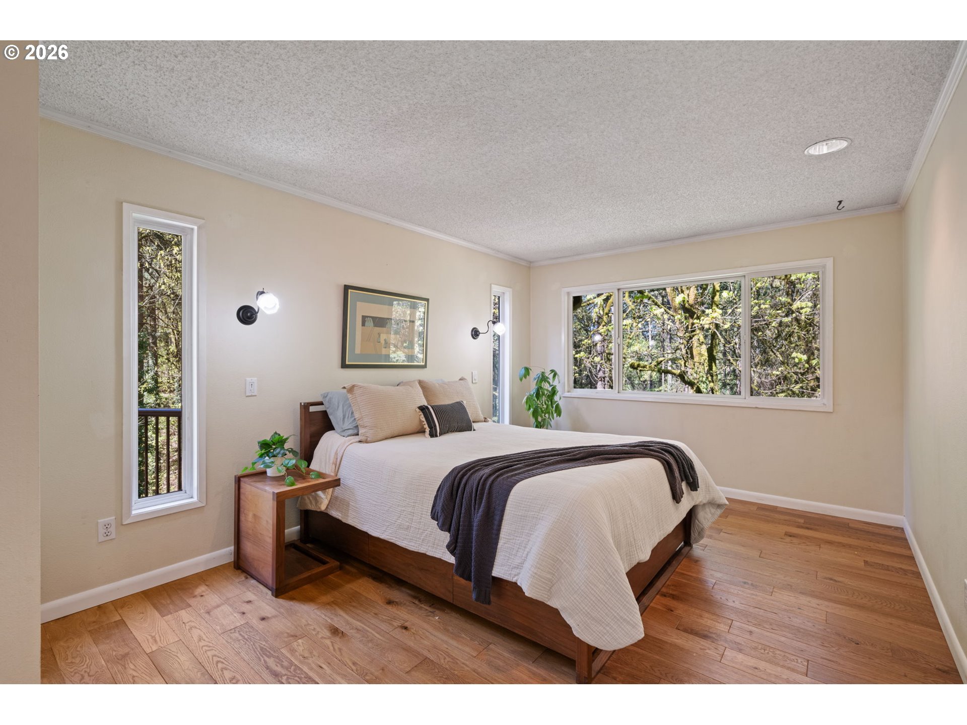 2637 Southwest Patton Court Portland, OR 97201 - Photo 12 of 34