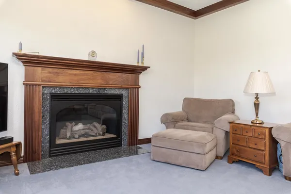 $750,000 | 402 Northridge Estates, Normal, IL 61761