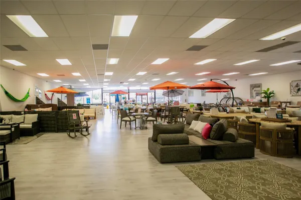 $25 | 2050 North University Drive, Sunrise, FL 33322