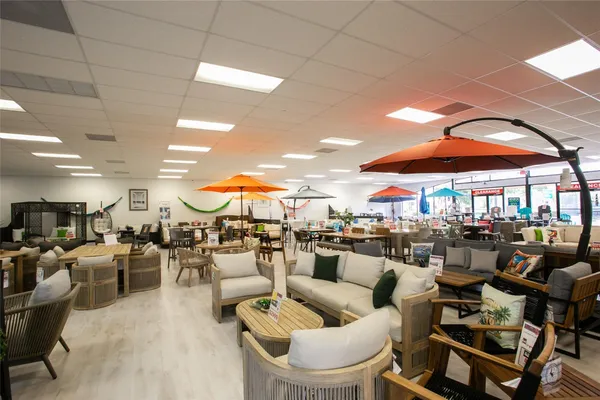 $25 | 2050 North University Drive, Sunrise, FL 33322