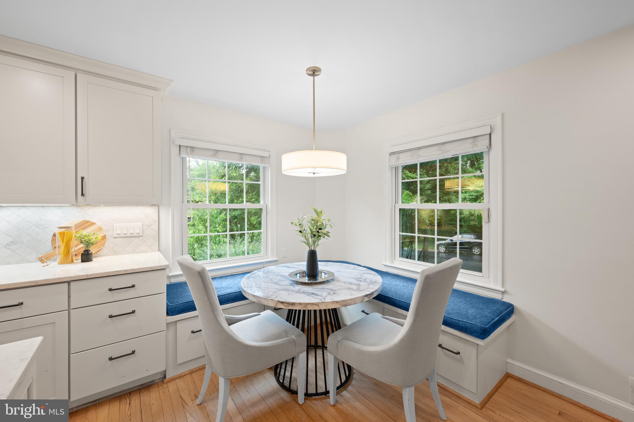 403 East Melbourne Avenue Silver Spring, MD 20901 - Photo 5 of 33 a dining room with furniture and window