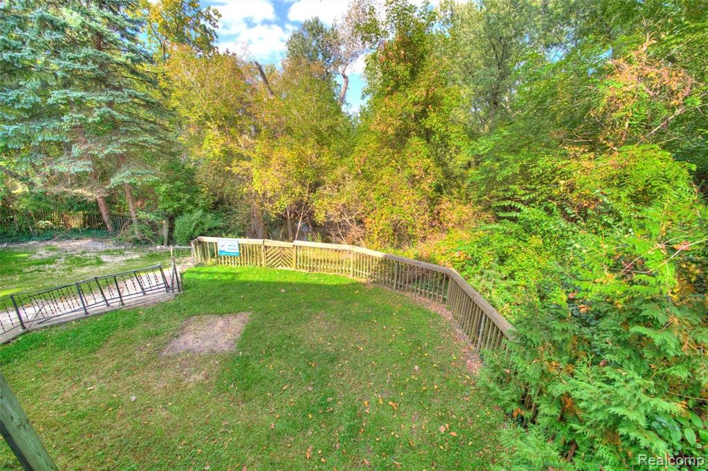 29214 Dresden Street Farmington Hills, MI 48336 - Photo 44 of 49