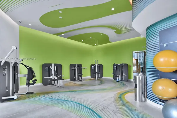 $7,500 | 501 Northeast 31st Street, Unit 410, Miami, FL 33137