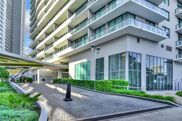 $7,500 | 501 Northeast 31st Street, Unit 410, Miami, FL 33137