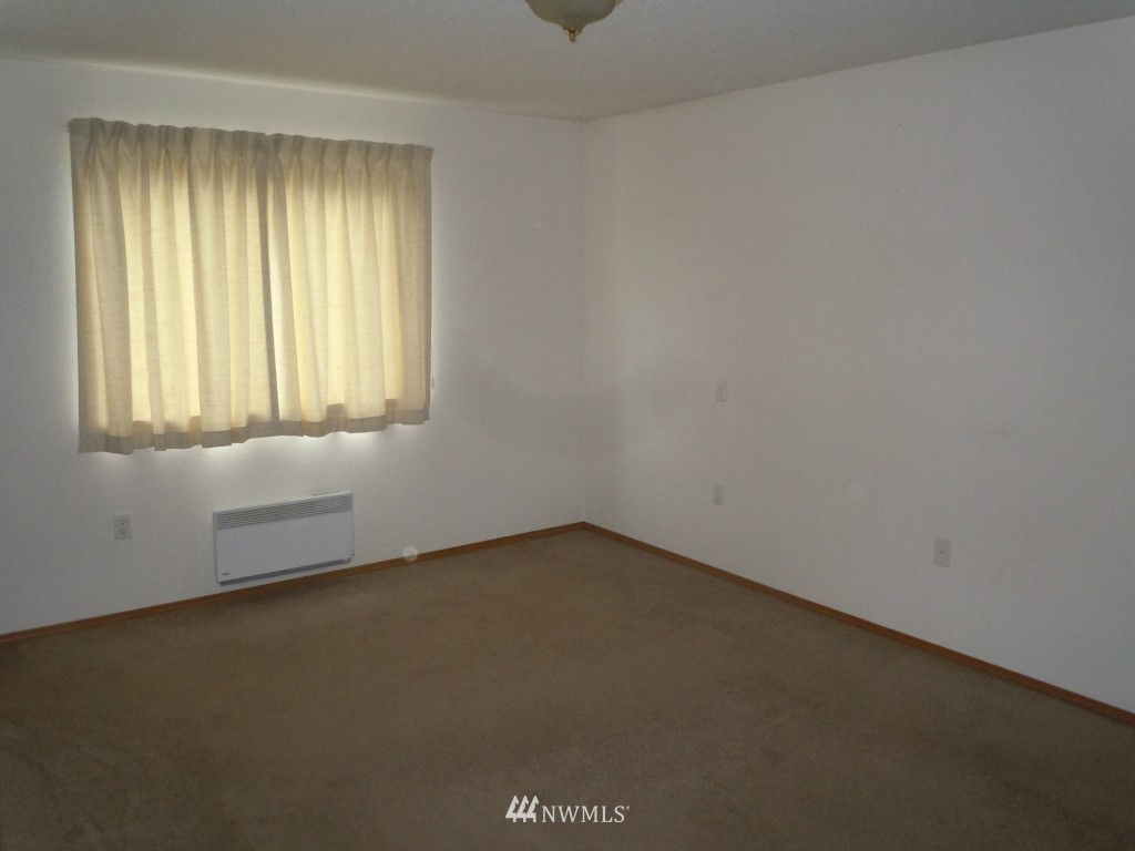 4111 Violet Court Southwest Rochester, WA 98579 - Photo 11 of 12