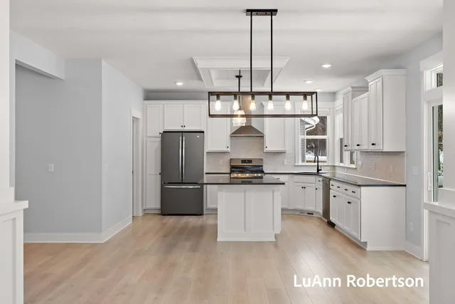 $624,000 | 1506 South Beacon Boulevard, Grand Haven, MI 49417