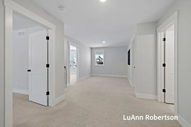 $624,000 | 1506 South Beacon Boulevard, Grand Haven, MI 49417