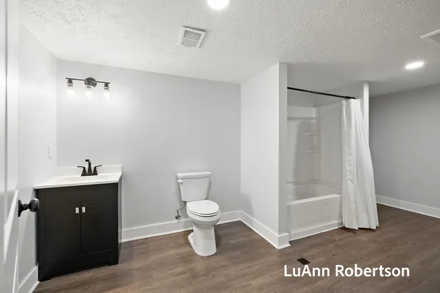 $624,000 | 1506 South Beacon Boulevard, Grand Haven, MI 49417