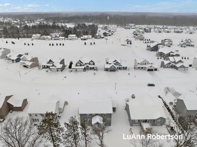 $624,000 | 1506 South Beacon Boulevard, Grand Haven, MI 49417