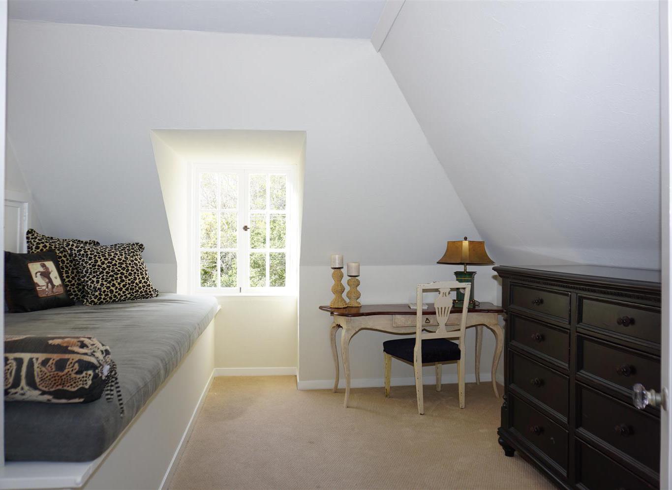 440 Edgewood Road San Mateo, CA 94402 - Photo 29 of 39 a bedroom with a bed and a window