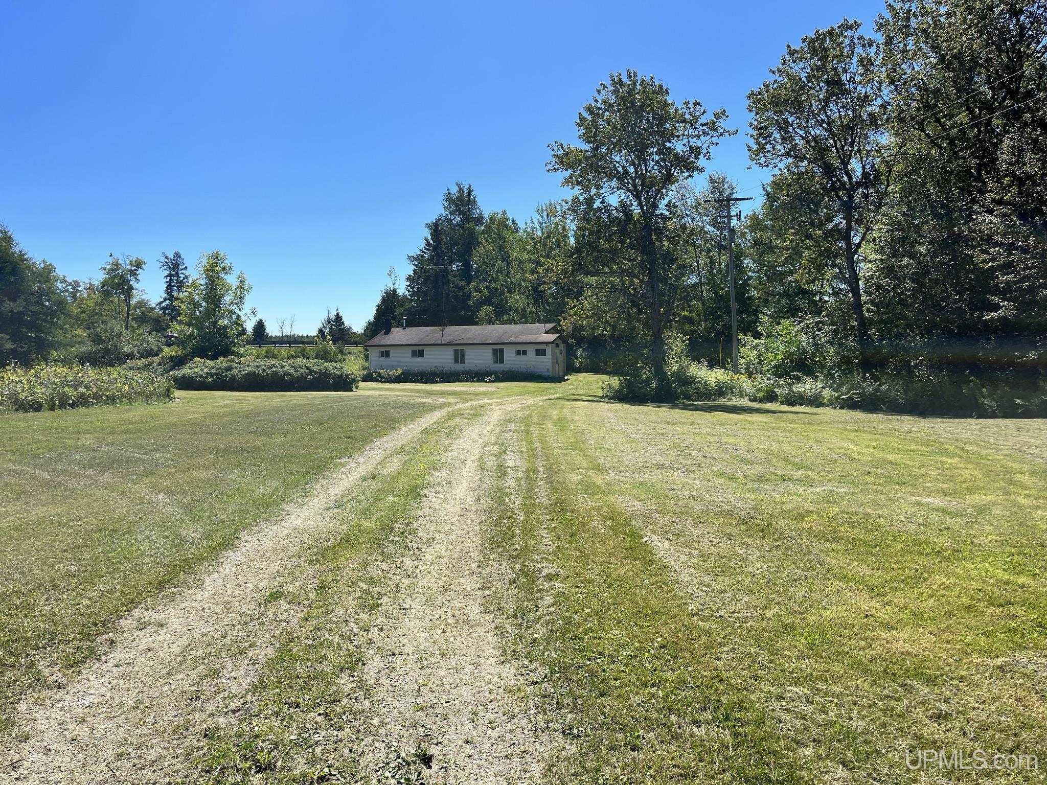 5049 N Gardapee Road Manistique, MI 49854 - Photo 23 of 43