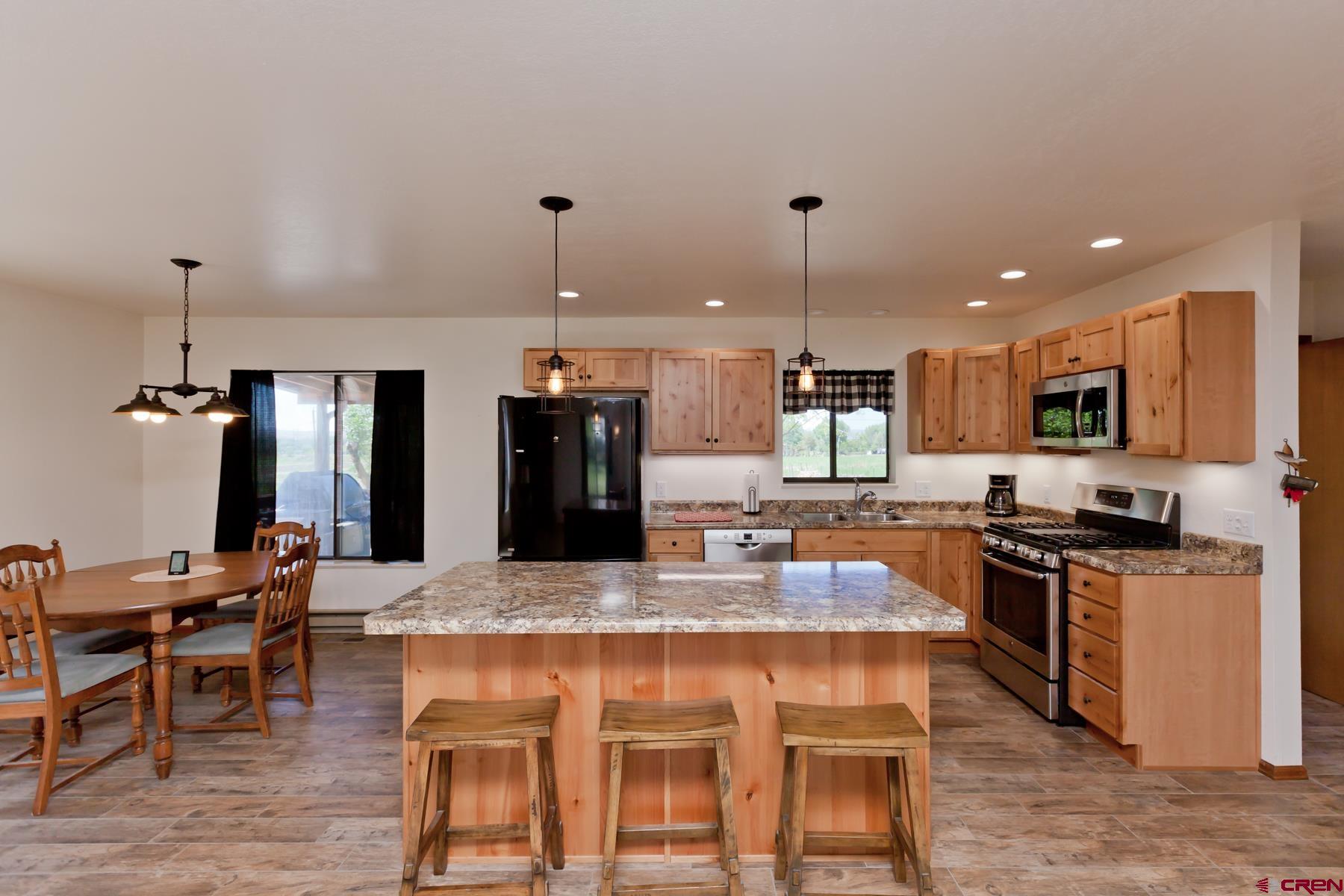 679 33 3/4 Road Clifton, CO 81520 - Photo 8 of 35 Gallery Image 8