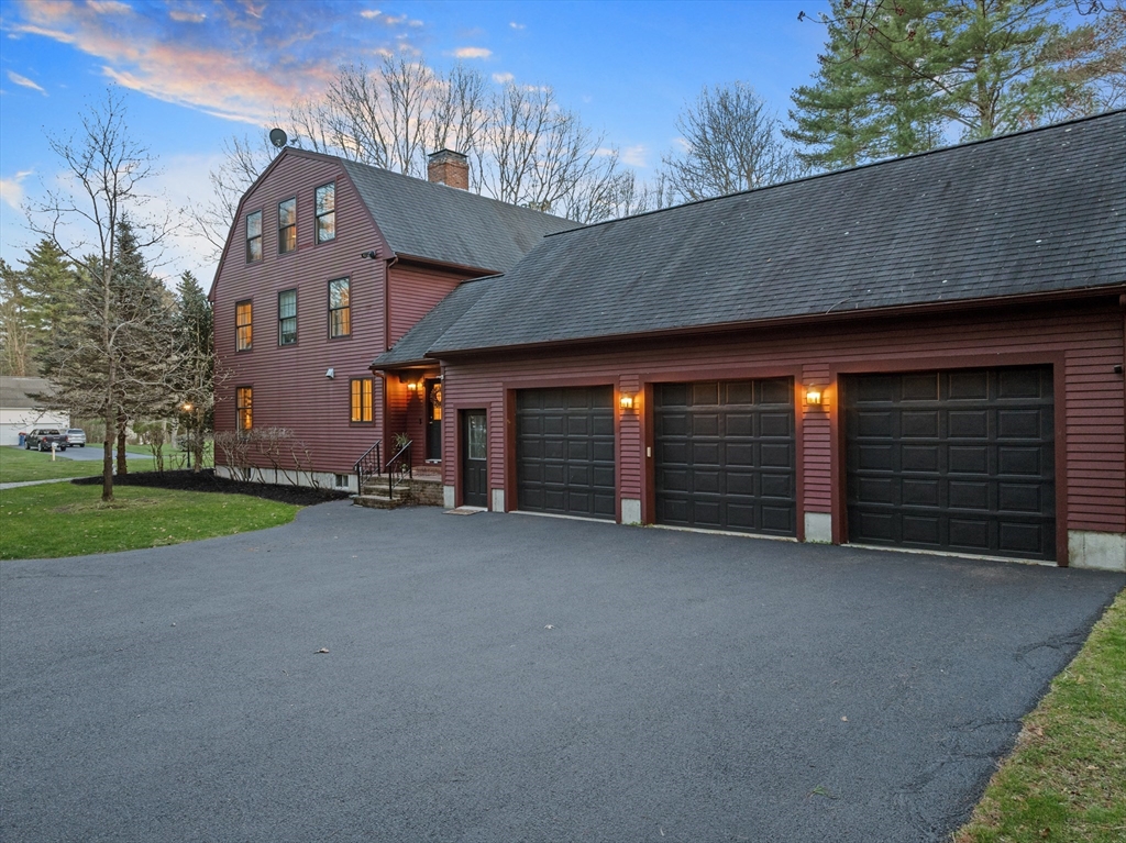 10 Azel Road Freetown, MA 02717 - Photo 2 of 39 Gallery Image 2